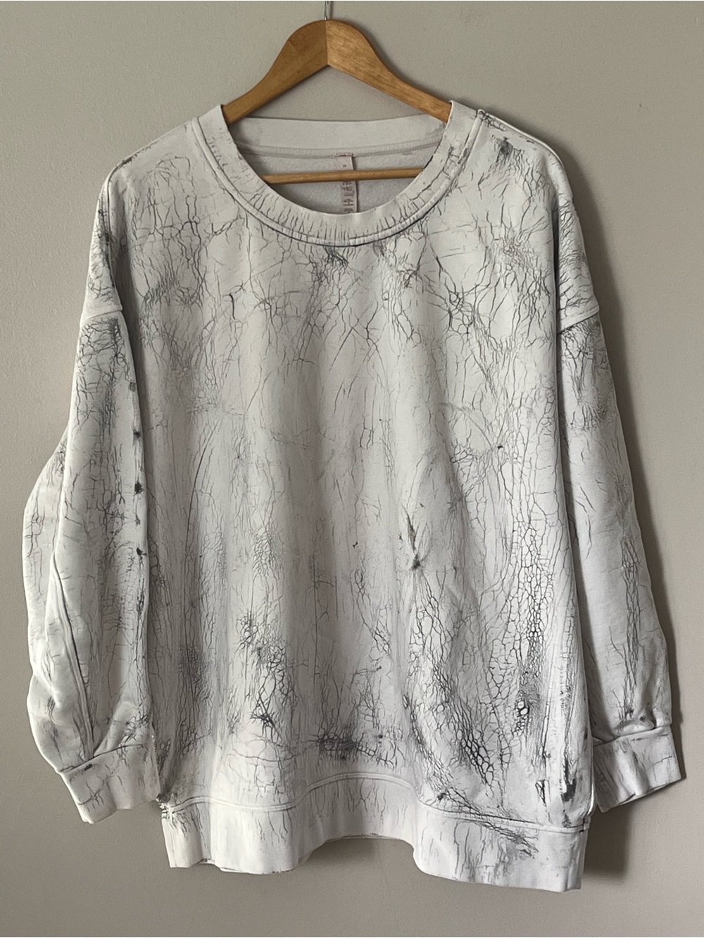 Women’s Lululemon 🍋 White Oversized Sweatshirt with Gray Marble-Effect Print
